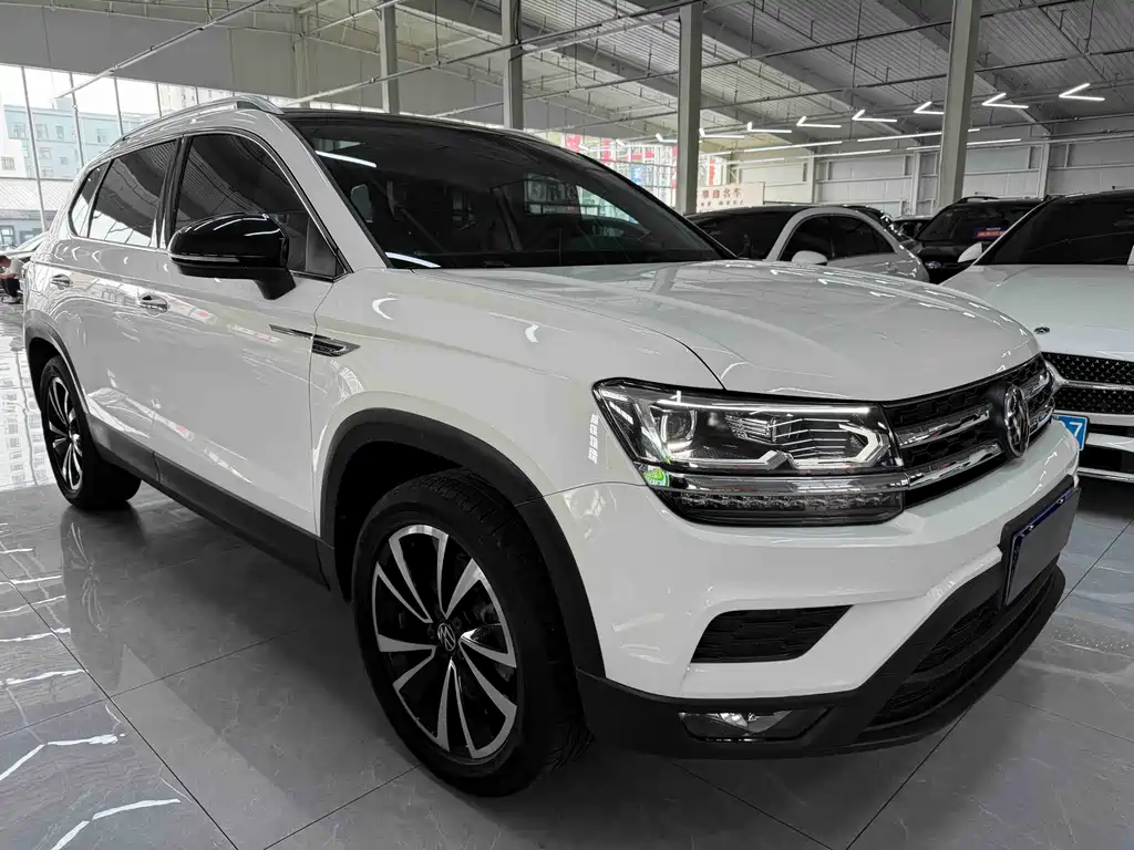 Volkswagen Tharu — фото 3