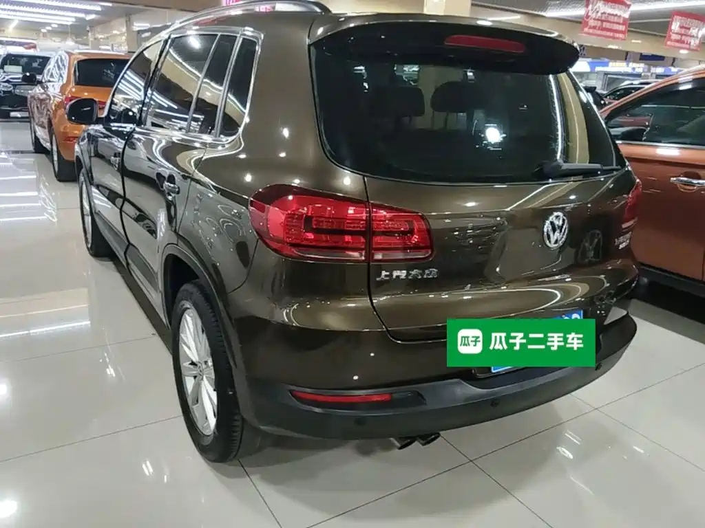 Volkswagen Tiguan — фото 5