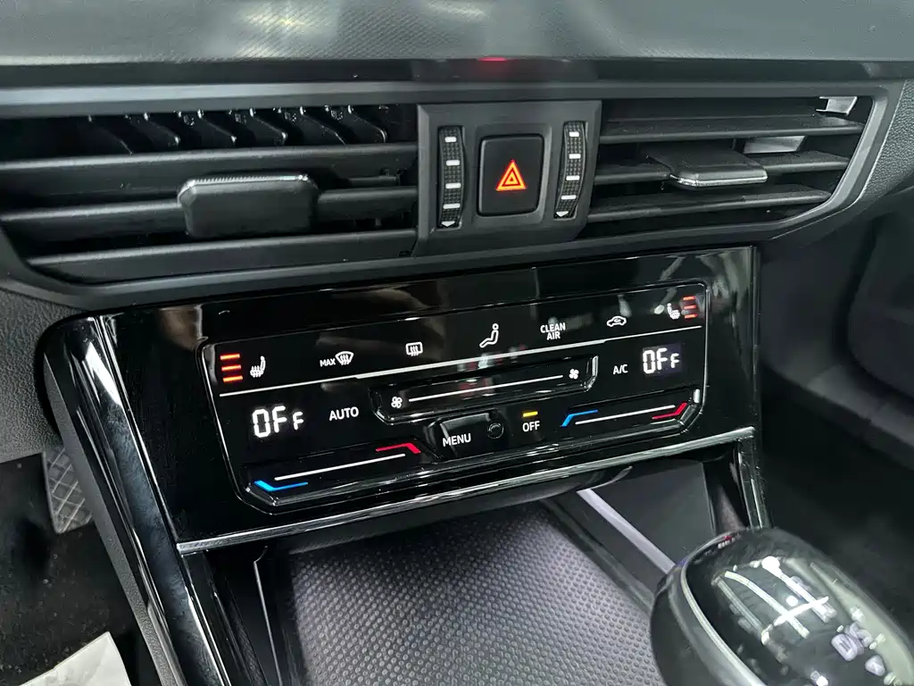 Volkswagen Passat — фото 14