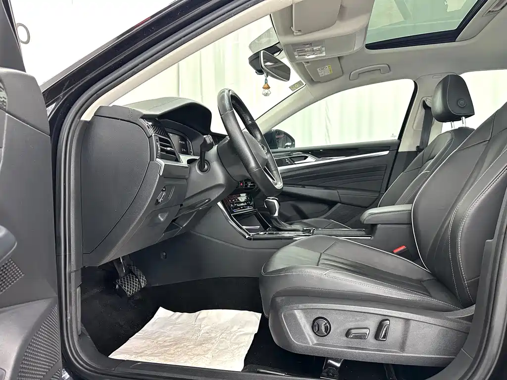Volkswagen Passat — фото 7