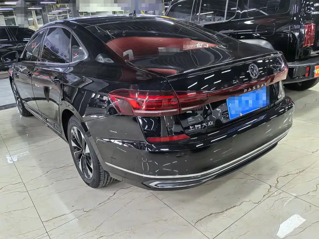 Volkswagen Passat — фото 4