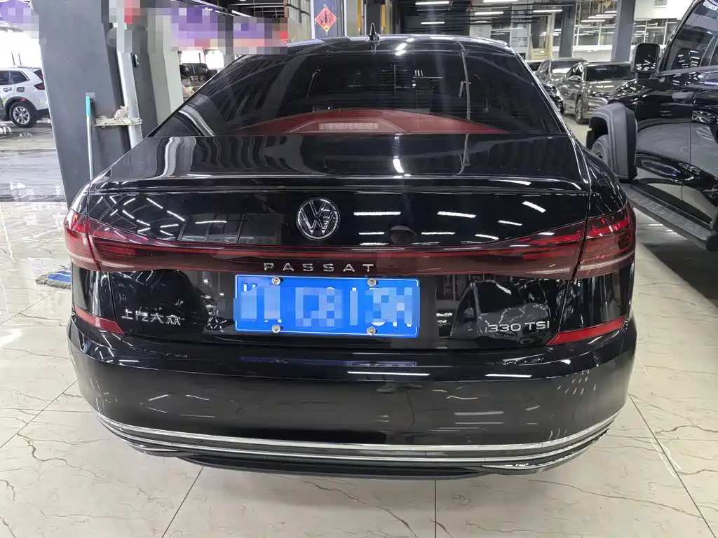 Volkswagen Passat — фото 5