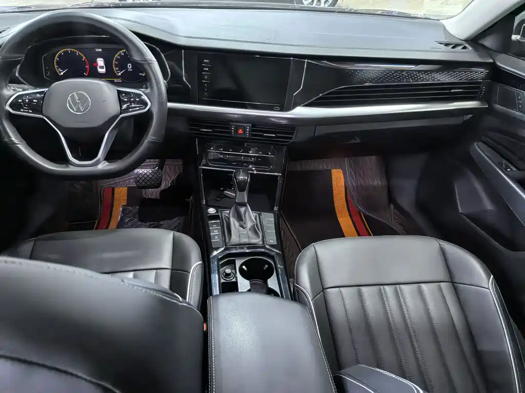 Volkswagen Passat — фото 8