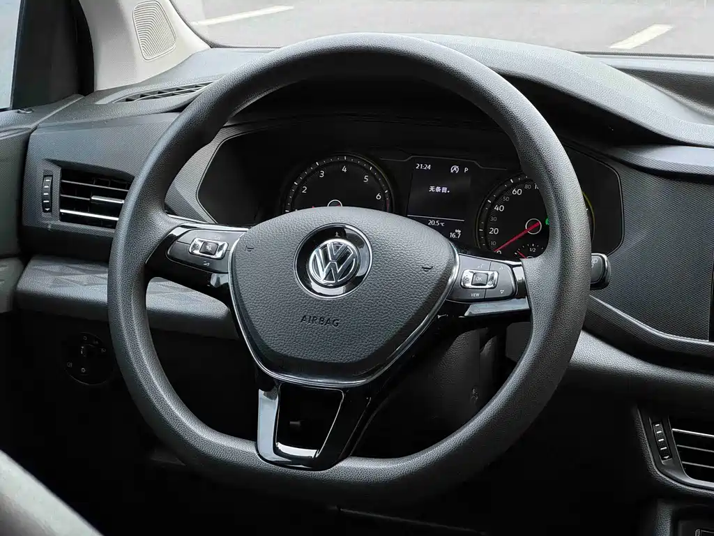 Volkswagen Tharu — фото 8