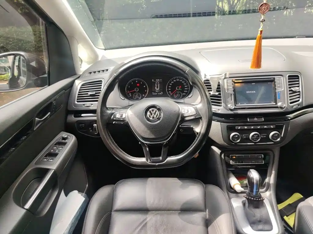 Volkswagen Sharan — фото 3