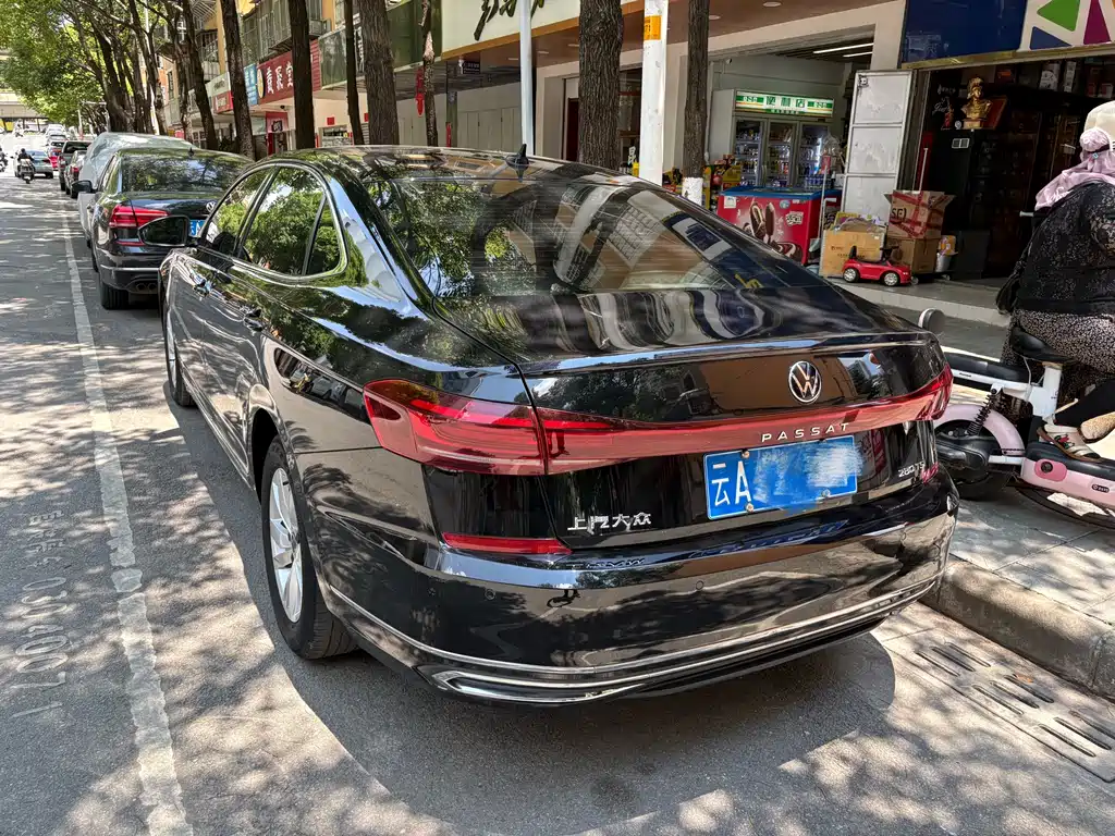 Volkswagen Passat — фото 3