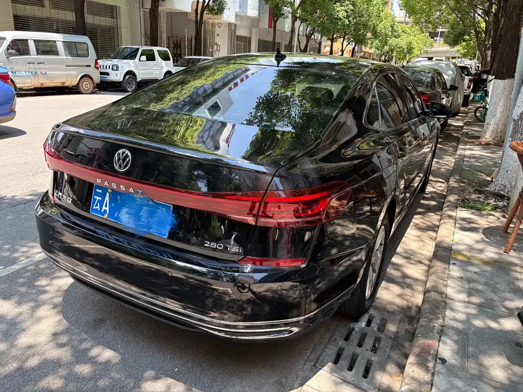Volkswagen Passat — фото 4