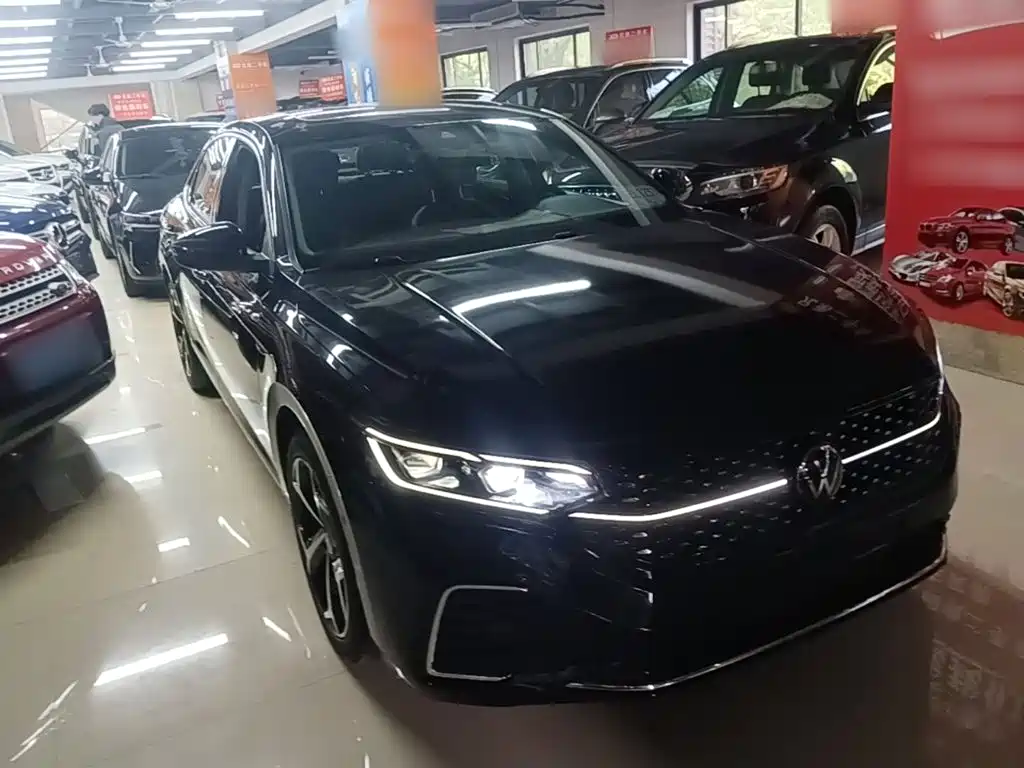 Volkswagen Passat — фото 4
