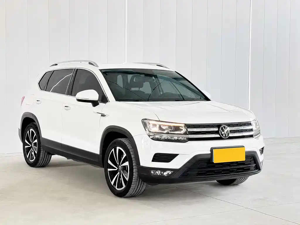Volkswagen Tharu — фото 3