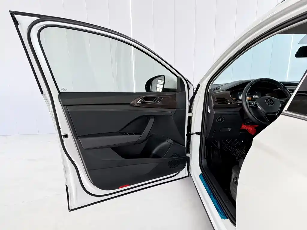 Volkswagen Tharu — фото 22