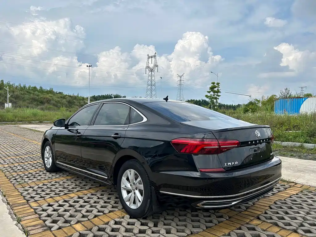 Volkswagen Passat — фото 5