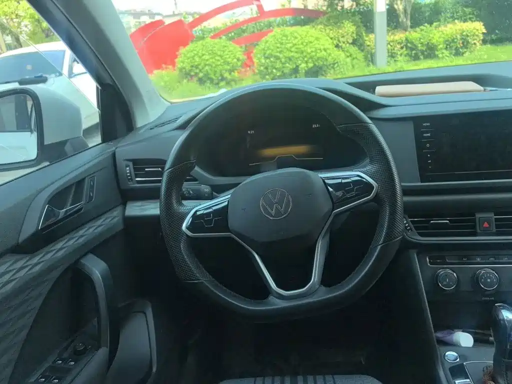 Volkswagen Tharu — фото 3