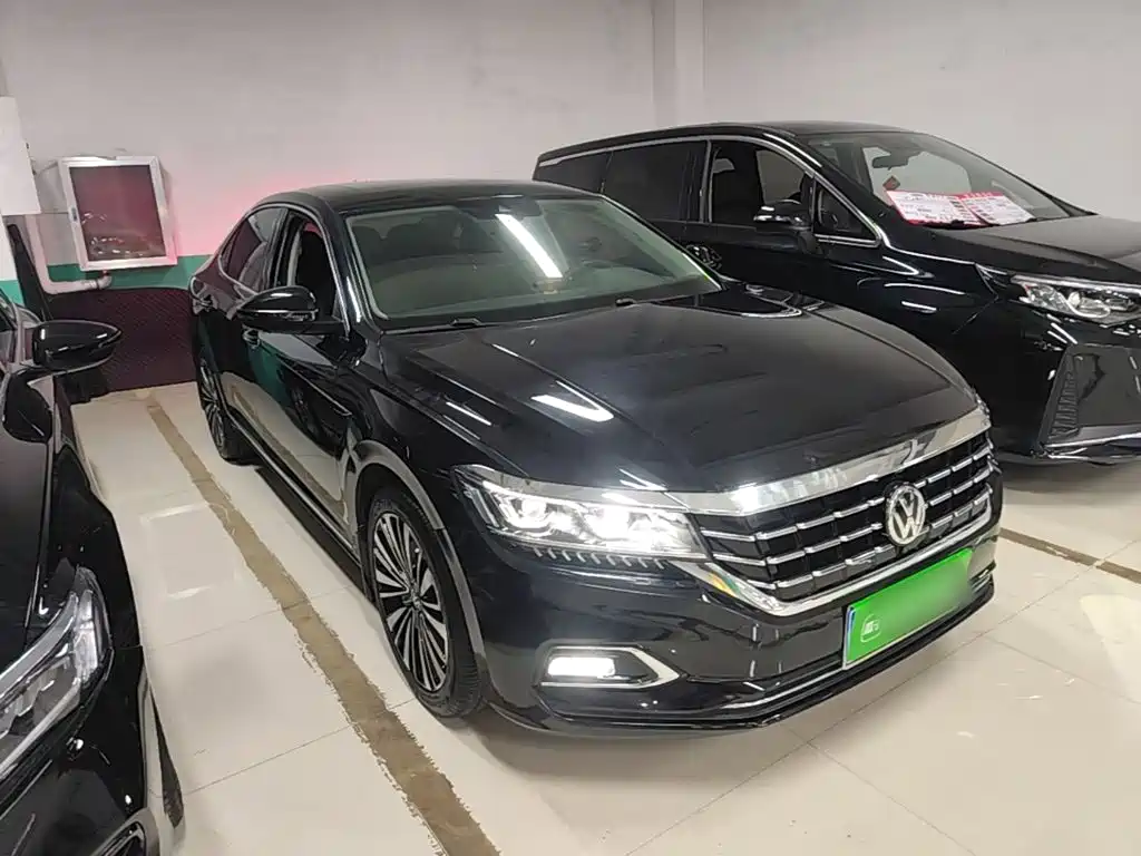 Volkswagen Passat — фото 4