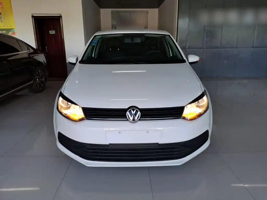 Volkswagen Polo — фото 3