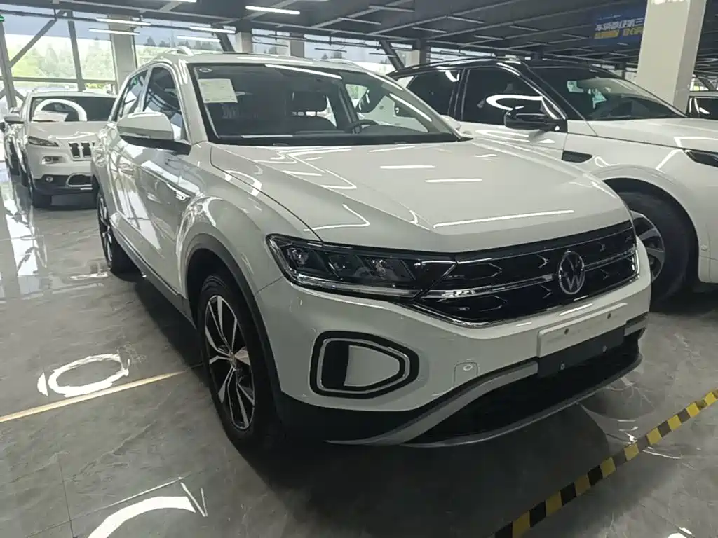 Volkswagen T-Roc — фото 4