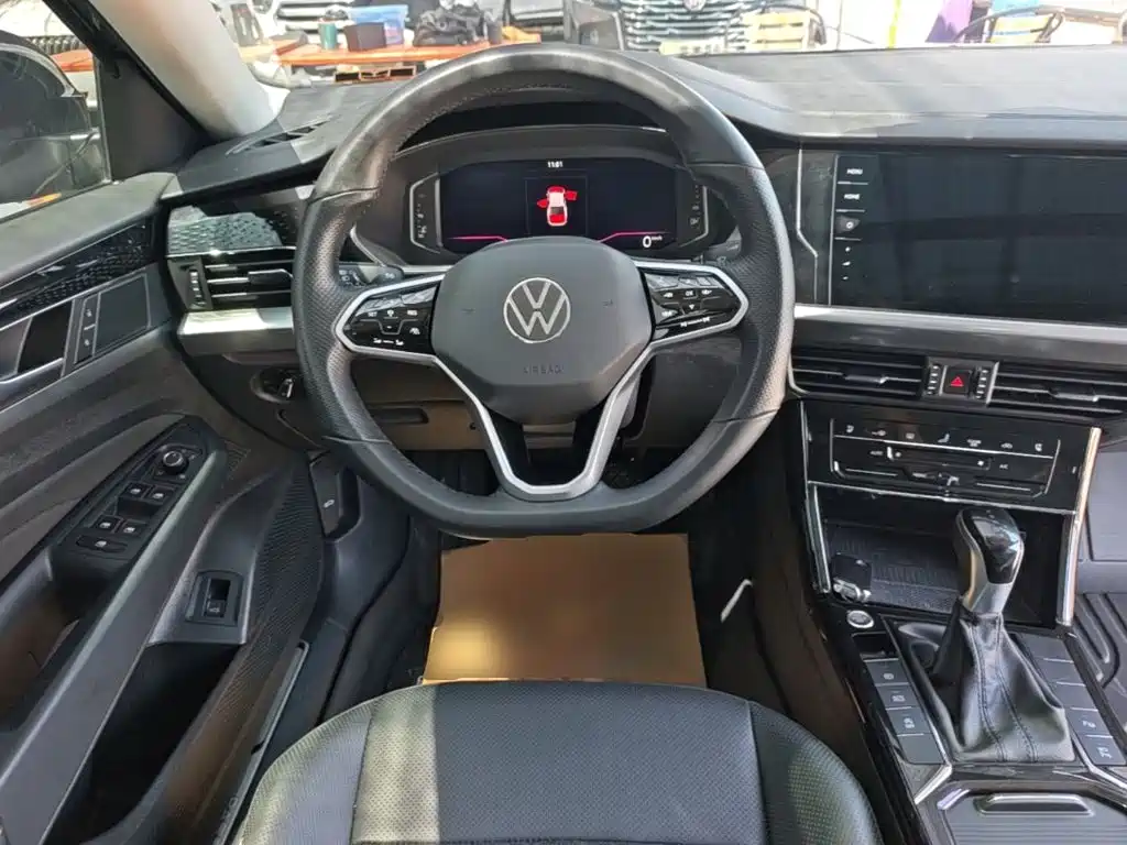 Volkswagen Passat — фото 11