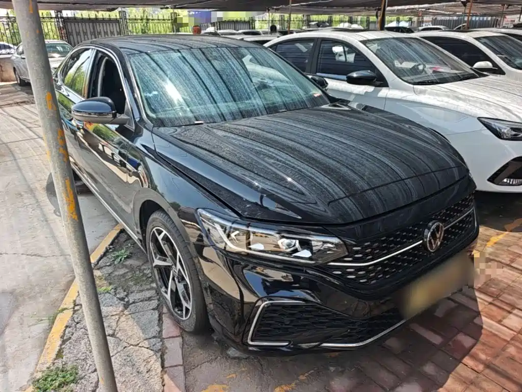 Volkswagen Passat — фото 4