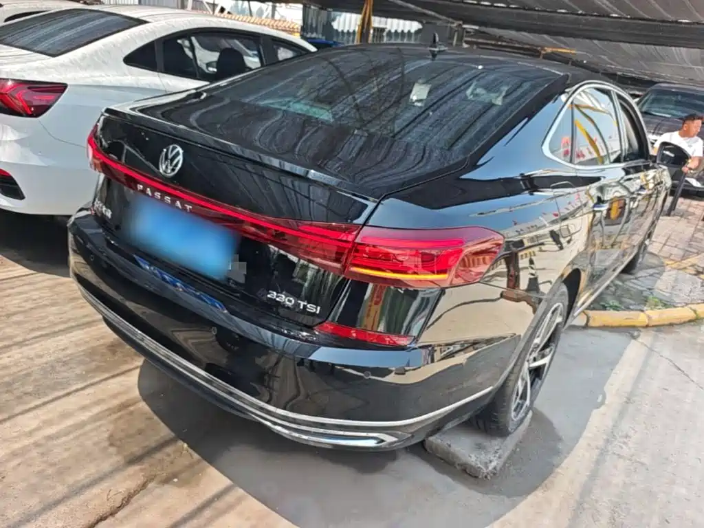 Volkswagen Passat — фото 7