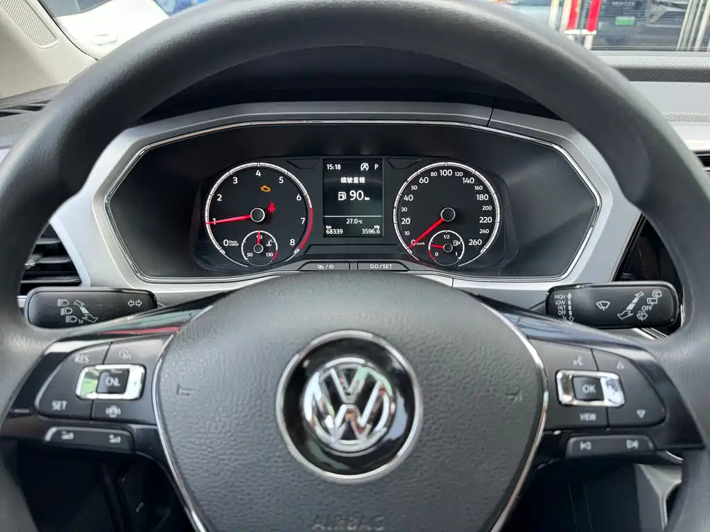 Volkswagen T-Cross — фото 4