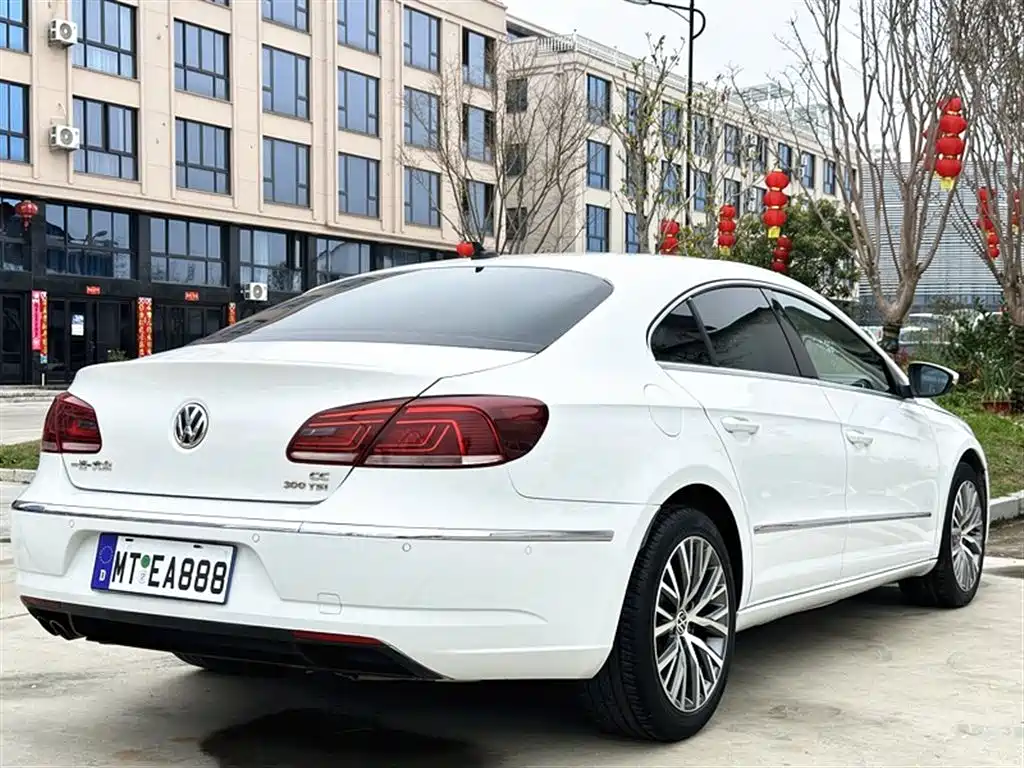 Volkswagen CC — фото 4