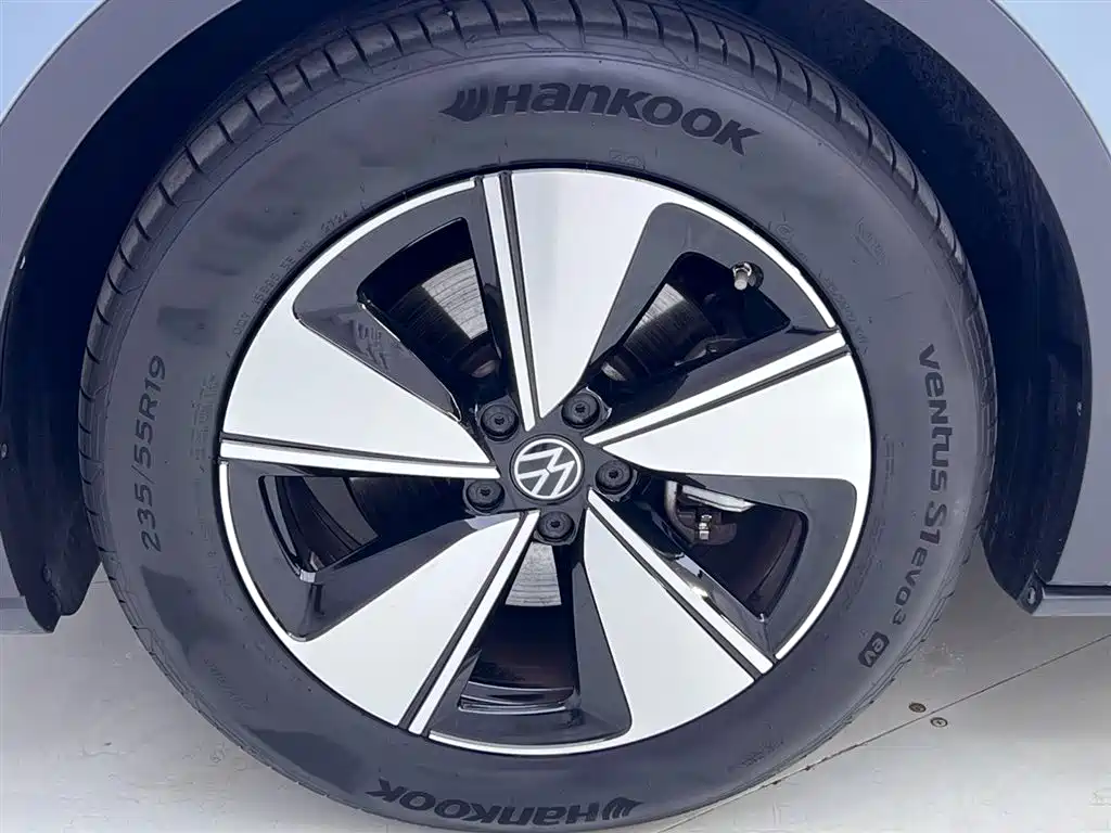 Volkswagen ID.4 X — фото 11