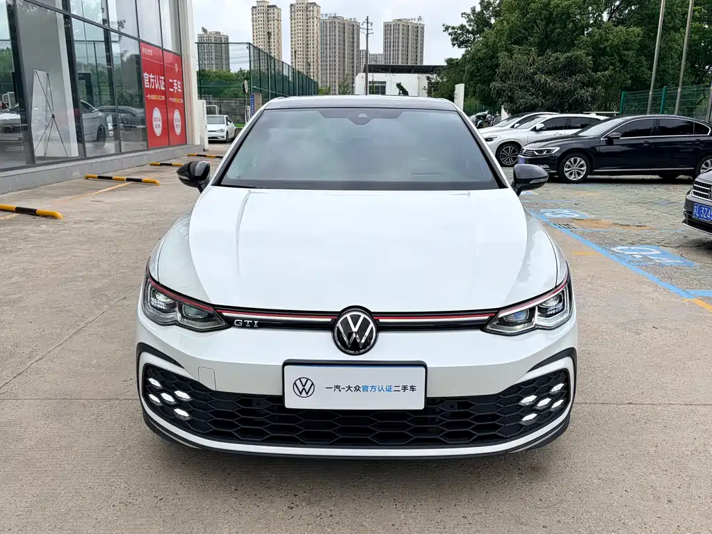 Volkswagen Golf GTI — фото 2