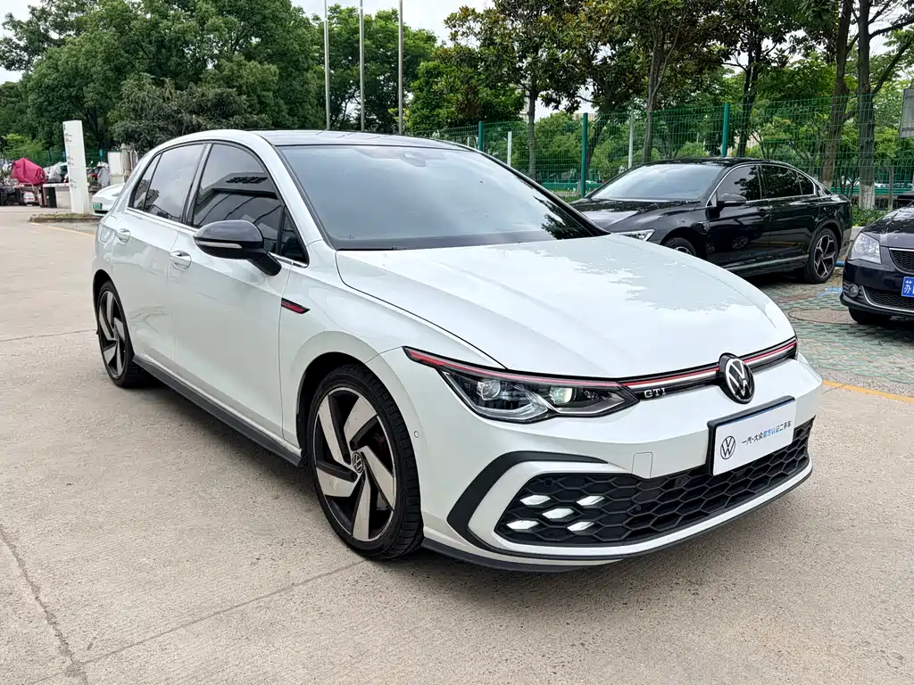 Volkswagen Golf GTI — фото 3