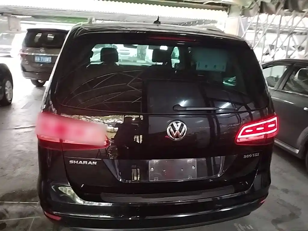 Volkswagen Sharan — фото 6