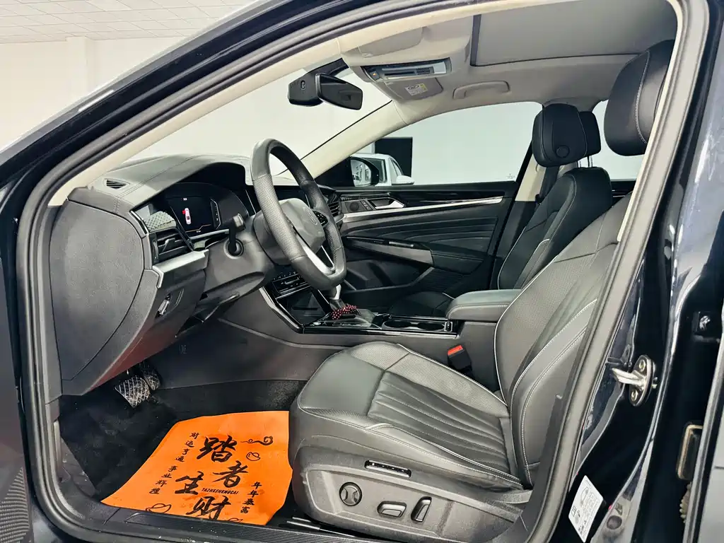 Volkswagen Passat — фото 4