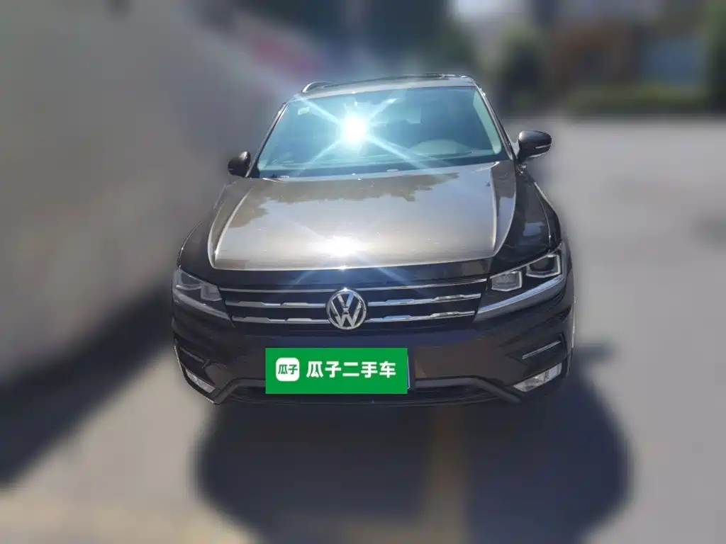 Volkswagen Tiguan L — фото 24