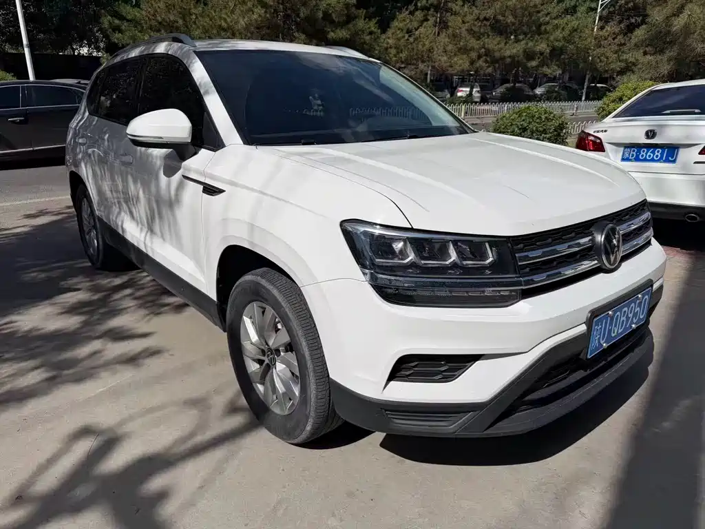 Volkswagen Tharu — фото 3