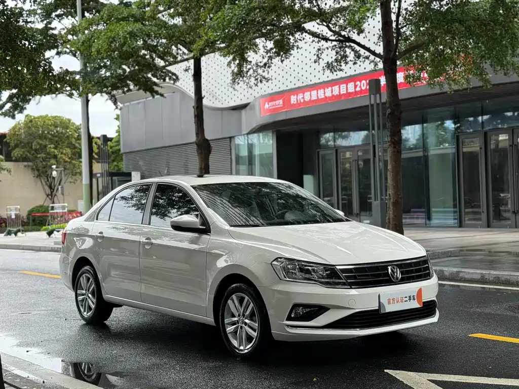 Volkswagen Jetta — фото 3