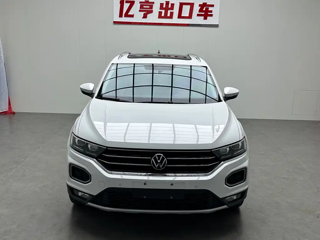 Volkswagen T-Roc — фото 2