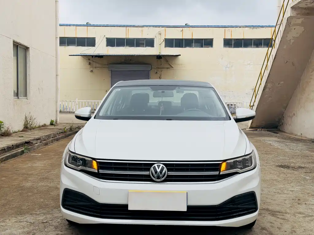 Volkswagen Bora — фото 2
