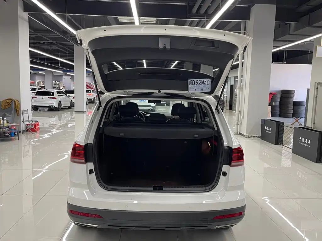 Volkswagen Tharu — фото 10