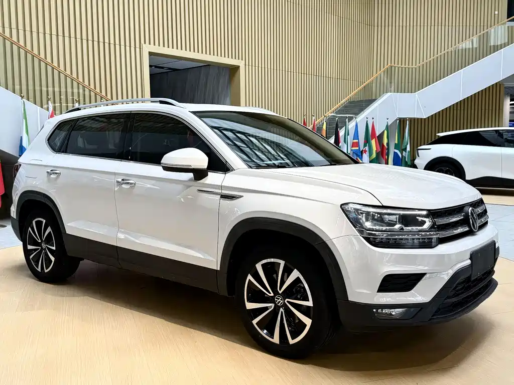Volkswagen Tharu — фото 3