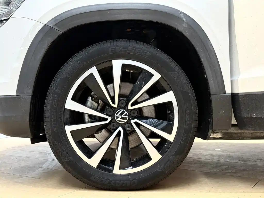 Volkswagen Tharu — фото 8