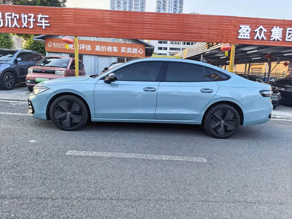 Volkswagen Passat — фото 4