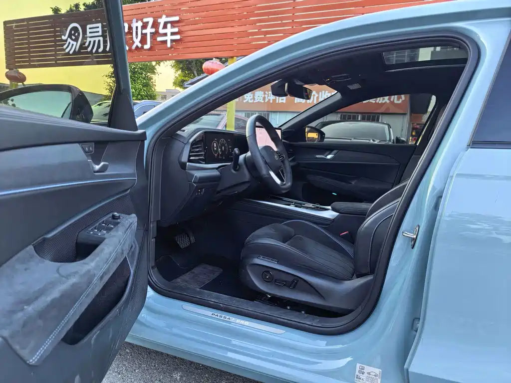 Volkswagen Passat — фото 5