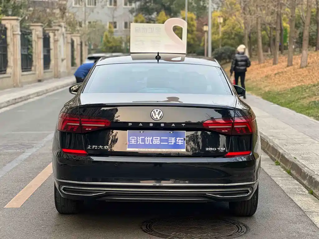 Volkswagen Passat — фото 7