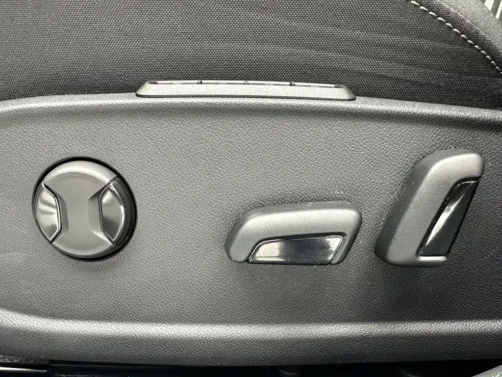 Volkswagen Golf — фото 13