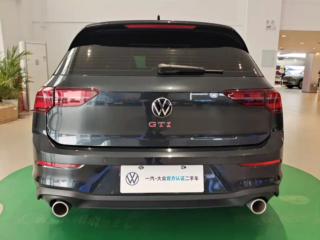 Volkswagen Golf GTI — фото 4