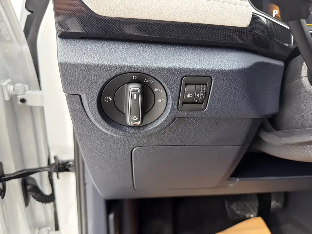 Volkswagen Tharu — фото 8