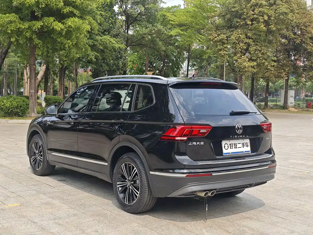 Volkswagen Tiguan L — фото 7