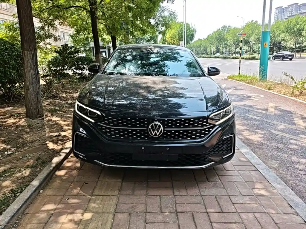 Volkswagen Passat — фото 3