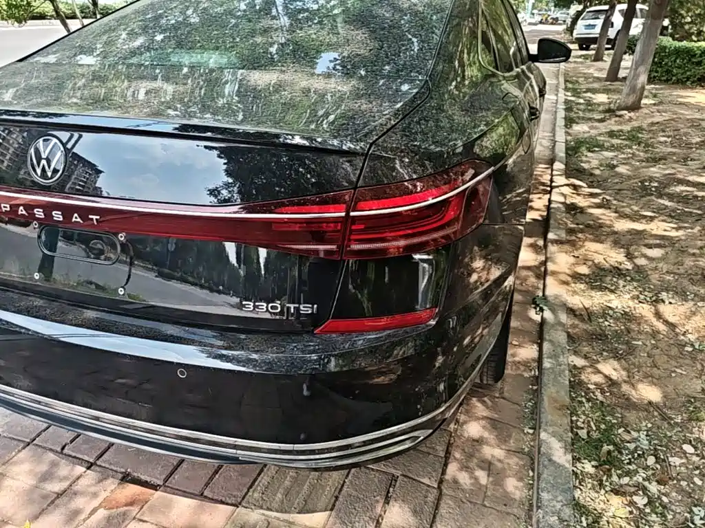 Volkswagen Passat — фото 8