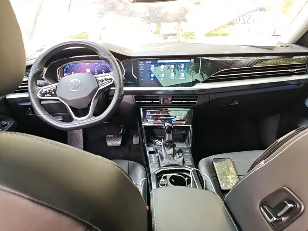 Volkswagen Passat — фото 10