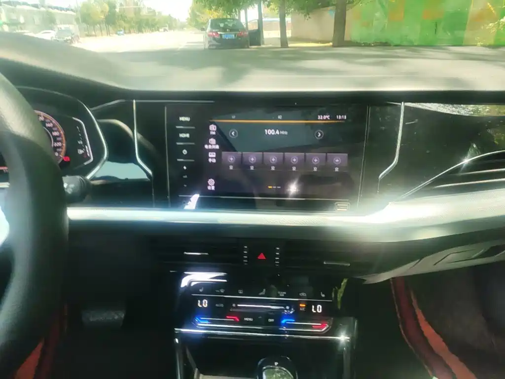 Volkswagen Passat — фото 13