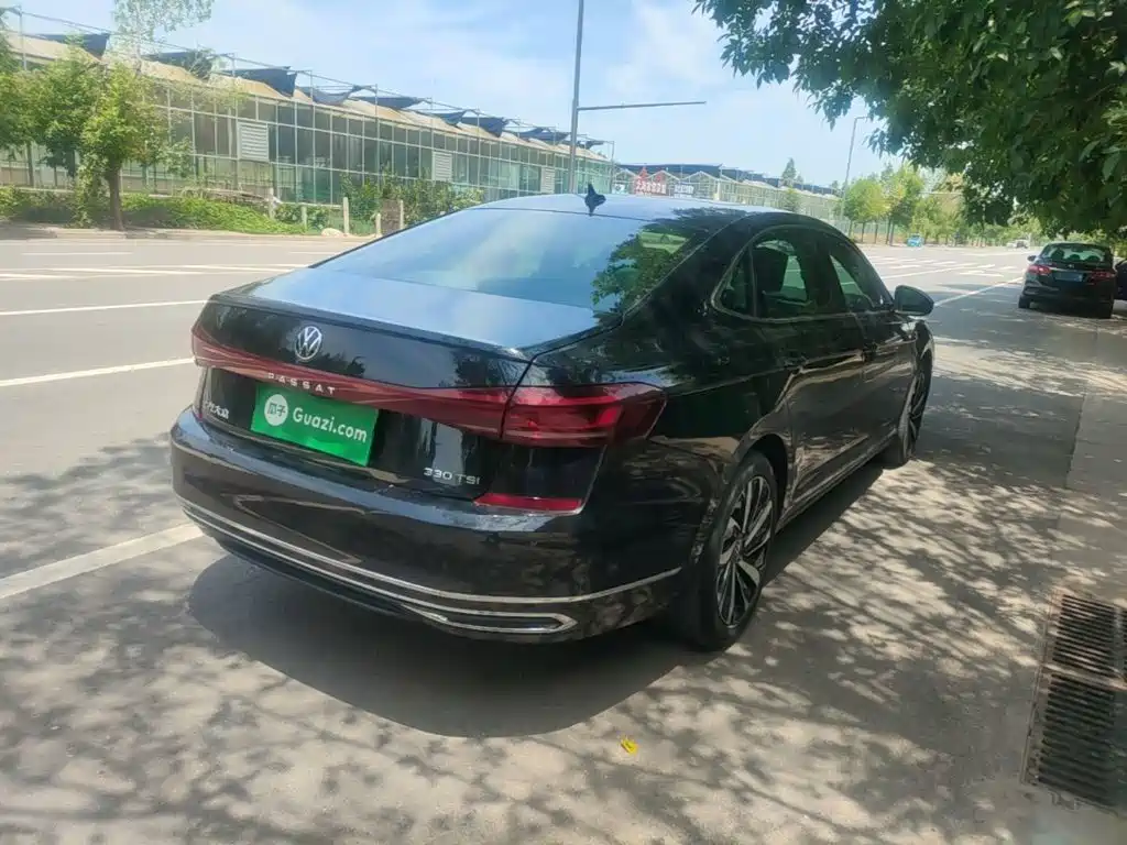 Volkswagen Passat — фото 7