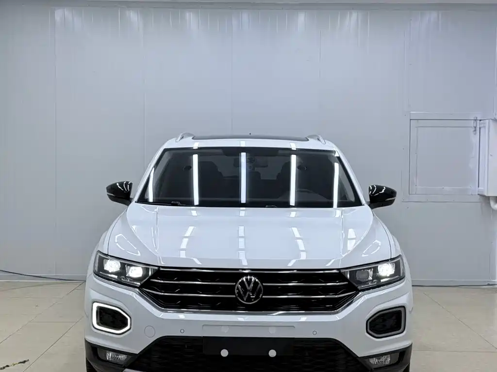 Volkswagen T-Roc — фото 2